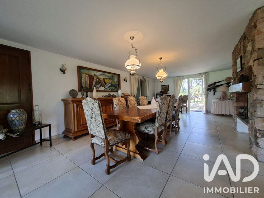 à vendre  Maison Roquebrune-sur-Argens (83520)