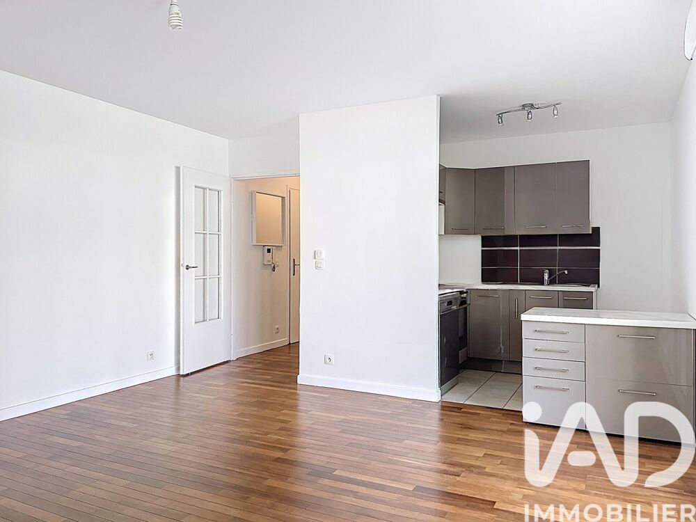 Appartement 3 pièces 61 m² · à Saint-Cyr-l'École · 61 m² · 329 000 €