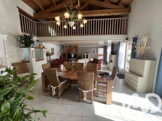  Maison à vendre 6 pièces 213 m²
