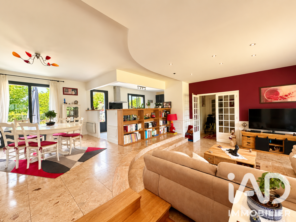 Vente Maison Vente Maison/villa 8 pièces Tiercé