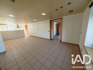  Appartement à louer 5 pièces 108 m²
