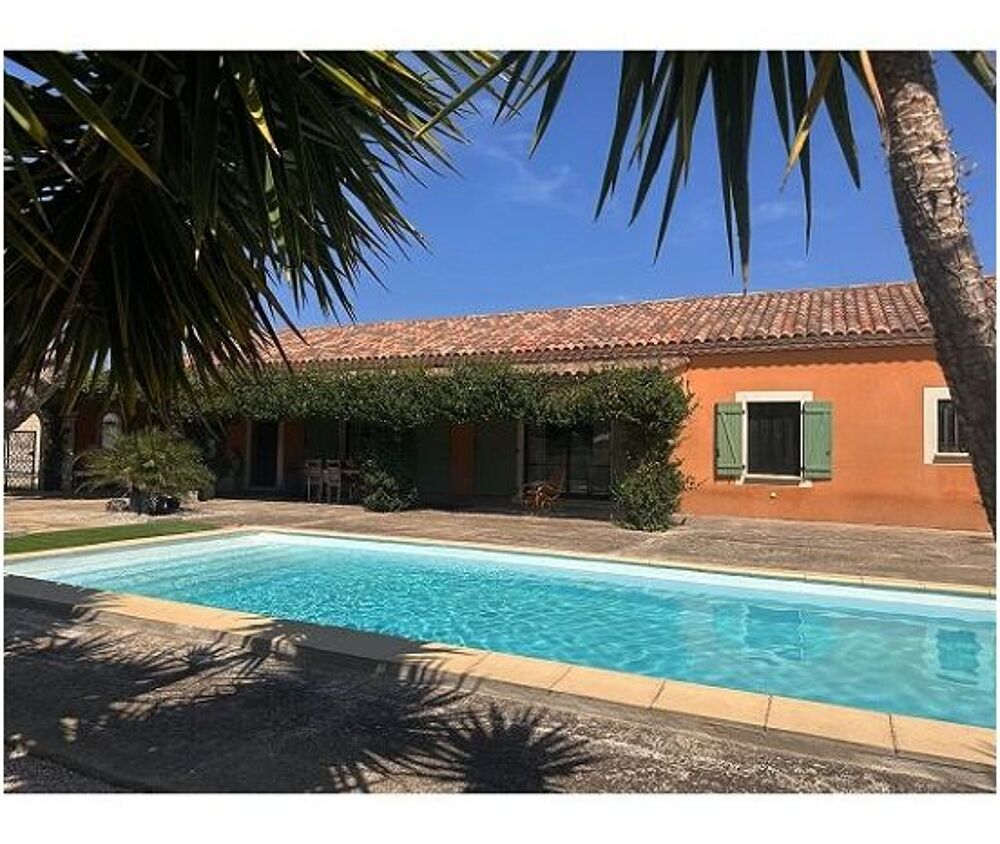 Vente Maison Mas de 194 m² avec piscine et dépendance sur 2,7 hectares Saint-gilles