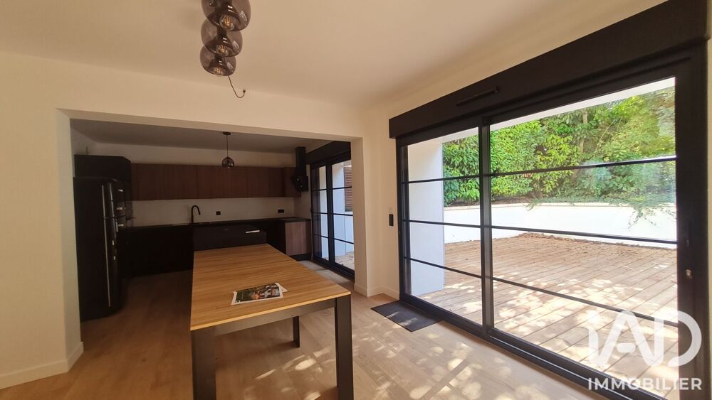 à vendre  Maison Cormontreuil (51350)