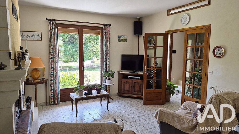 vente Maison - 10 pièce(s) - 207 m² Mazé (49630)