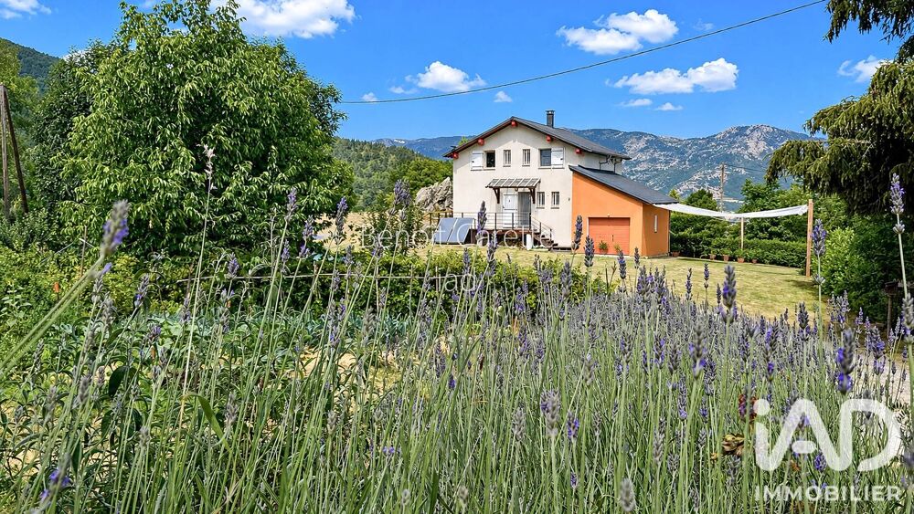 Vente Maison Vente Maison traditionnelle 6 pièces Quérigut