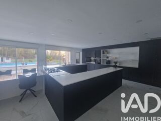  Maison à vendre 15 + pièces 515 m²