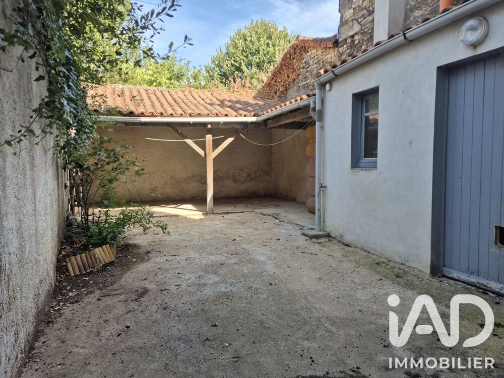 Vente Maison Vente Maison de ville 5 pièces Civray