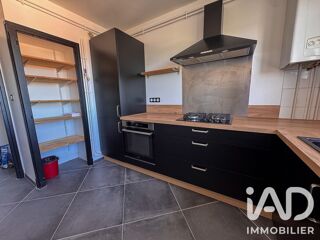  Appartement à louer 4 pièces 76 m²