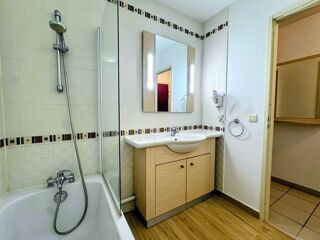  Appartement à louer 1 pièce 32 m²