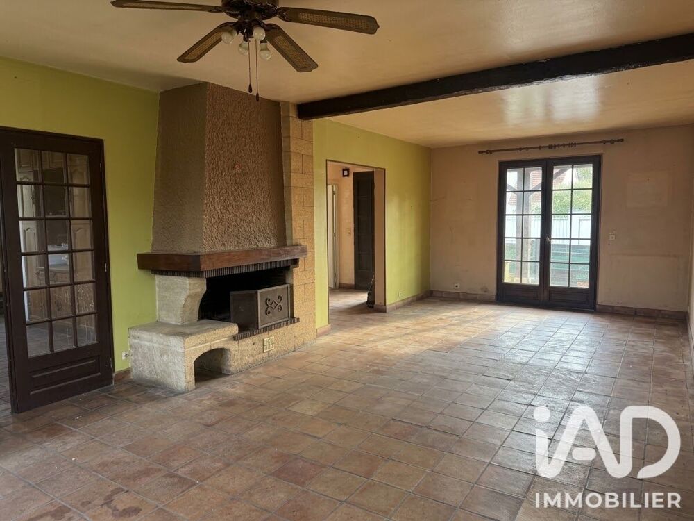 Vente Maison Vente Maison traditionnelle 6 pièces Mandres-les-roses