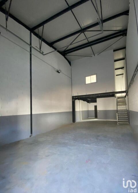   Location Local d'activités 120 m&sup2; 