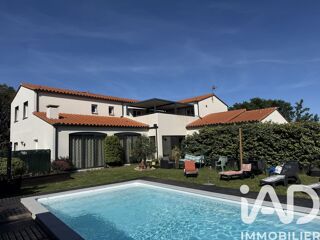  Maison à vendre 14 pièces 364 m²