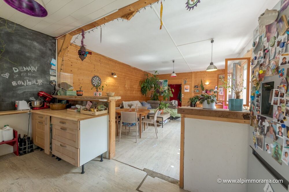 Vente Maison Samoëns - Ferme de 303 m2 modulable selon vos envies Samoëns