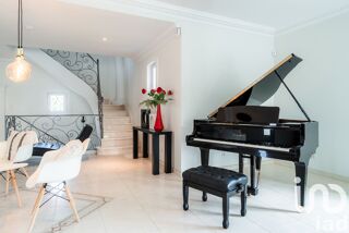  Maison à vendre 8 pièces 252 m²