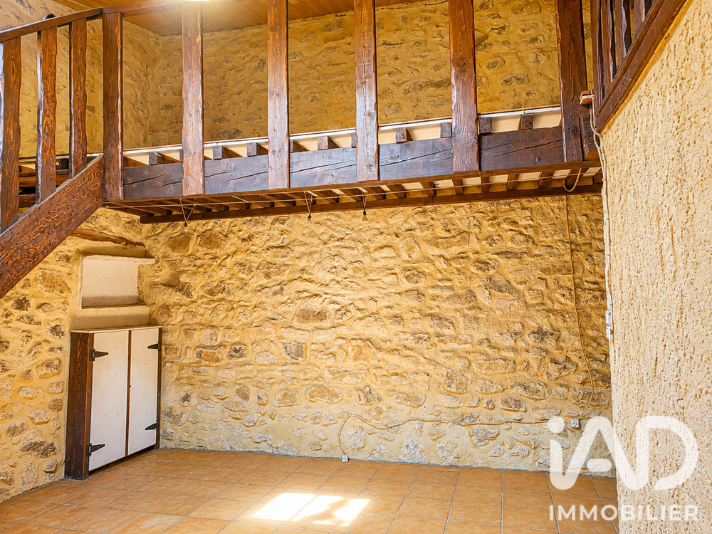 Vente Maison Vente Maison de village 5 pièces Les pilles