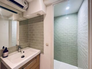  Appartement à louer 2 pièces 87 m²