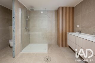  Appartement à vendre 5 pièces 142 m²