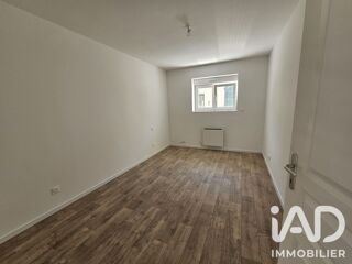  Appartement à louer 5 pièces 109 m²