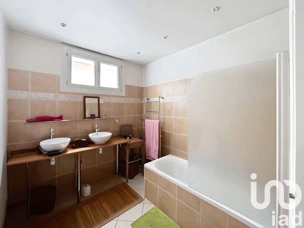à vendre  Maison Marnes-la-Coquette (92430)