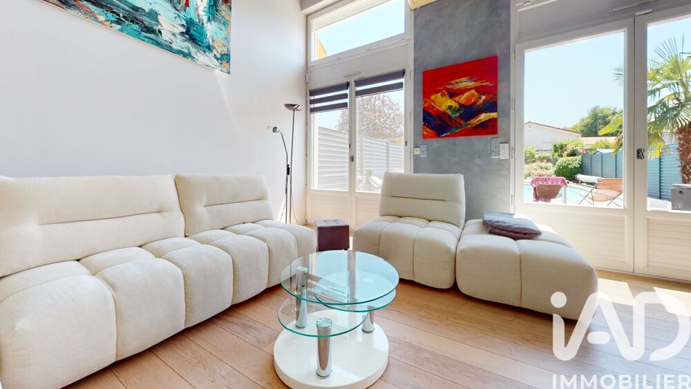 Maison 11 pièces 184 m² · à Lorette · 184 m² · 399 000 €