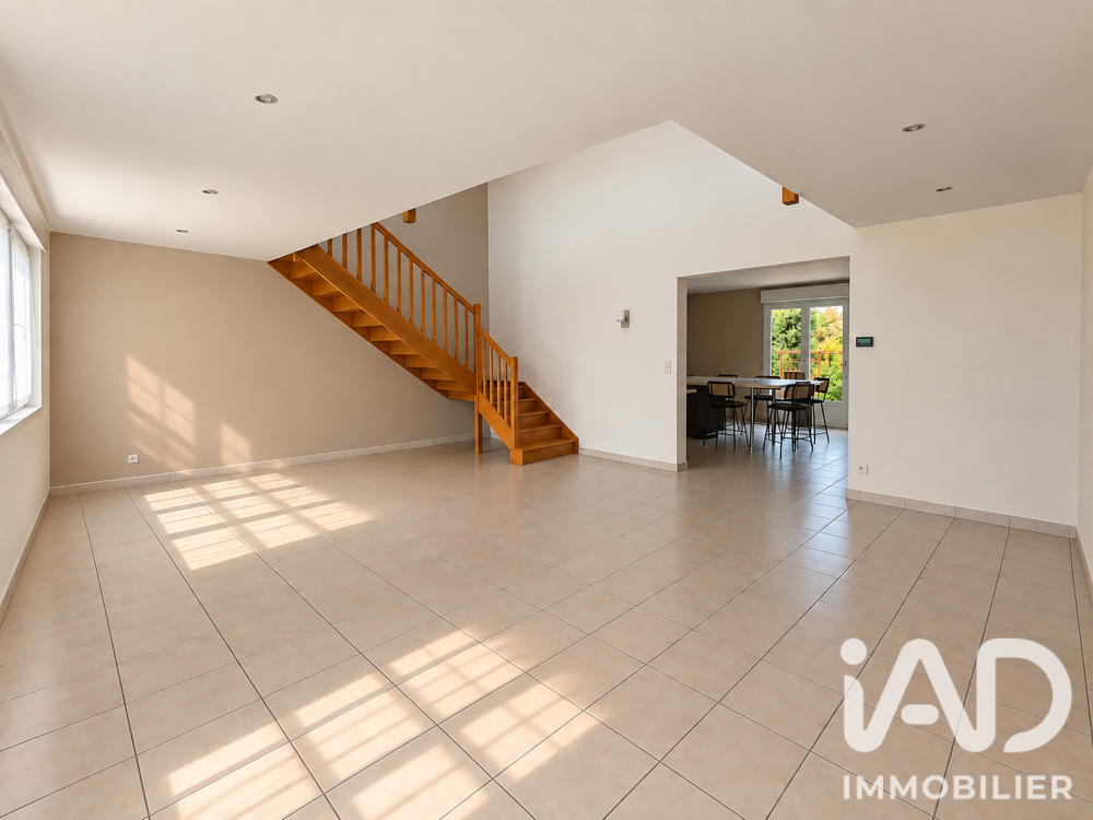 Vente Maison Vente Maison de village 7 pièces Tours-sur-marne