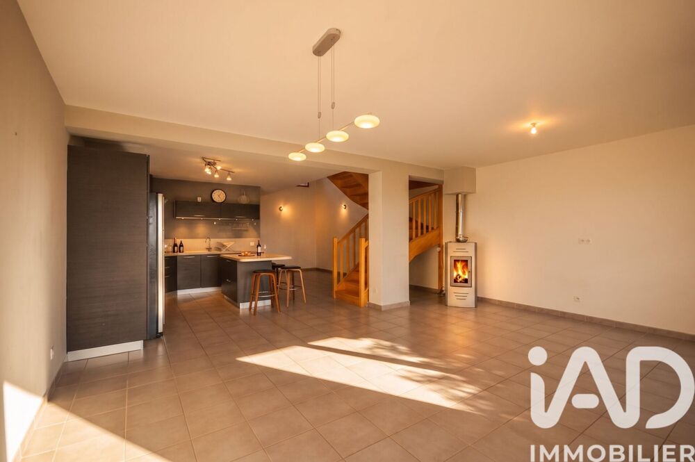 location Maison - 5 pièce(s) - 126 m² Gex (01170)