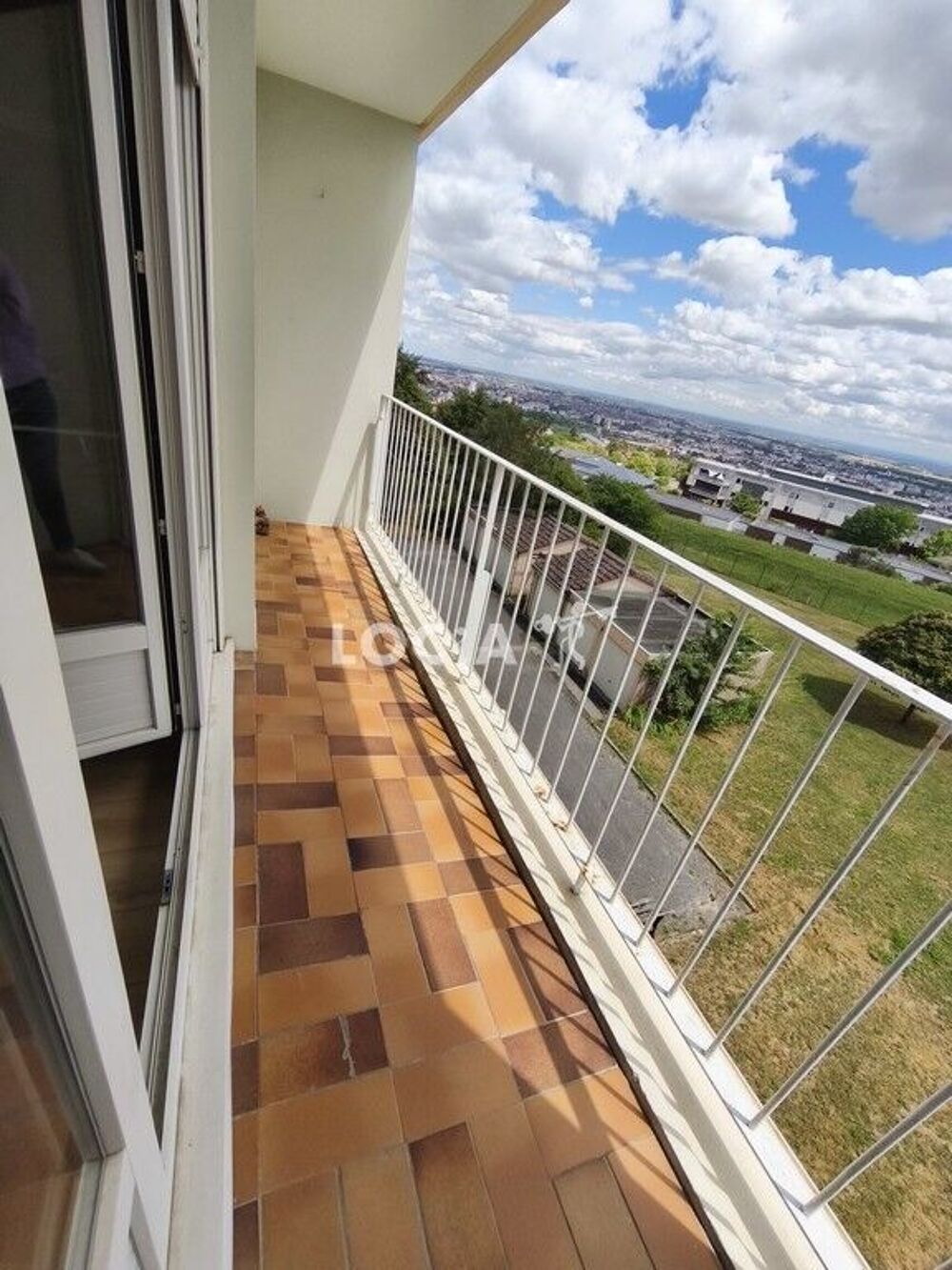 location Appartement - 2 pièce(s) - 51 m² Dijon (21000)
