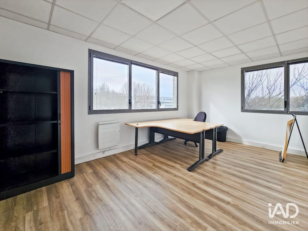   Location Bureaux 200 m&sup2; Lieusaint