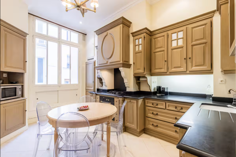 Vente Appartement appartement familial et de réception dans le quartier Villiers Paris 17