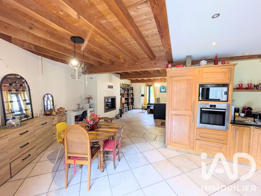 Vente Maison Vente Maison de village 7 pièces Bonac-irazein