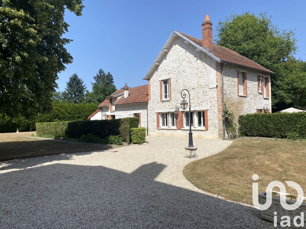 à vendre  Maison Sainte-Montaine (18700)