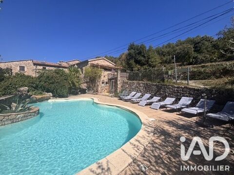   Vente Maison de village 7 pièces Maison - 7 pièce(s) - 185 m²