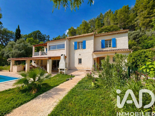 Maison - 6 pièce(s) - 215 m²