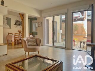  Appartement à louer 5 pièces 112 m²