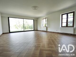  Maison à vendre 10 pièces 241 m²