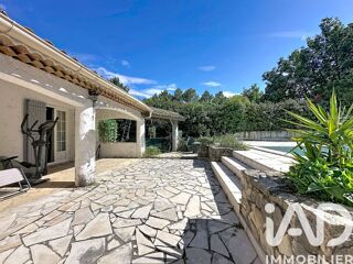  Maison à vendre 10 pièces 264 m²