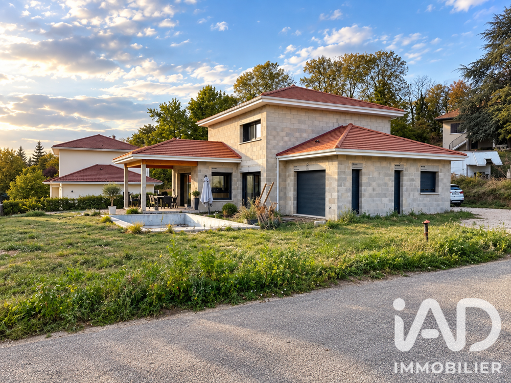 Vente Maison Vente Maison traditionnelle 5 pièces Sillans