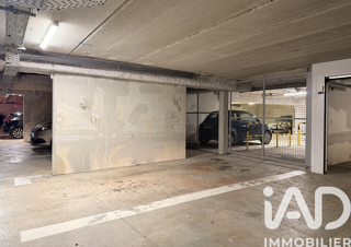  Parking / Garage à vendre 150 m²
