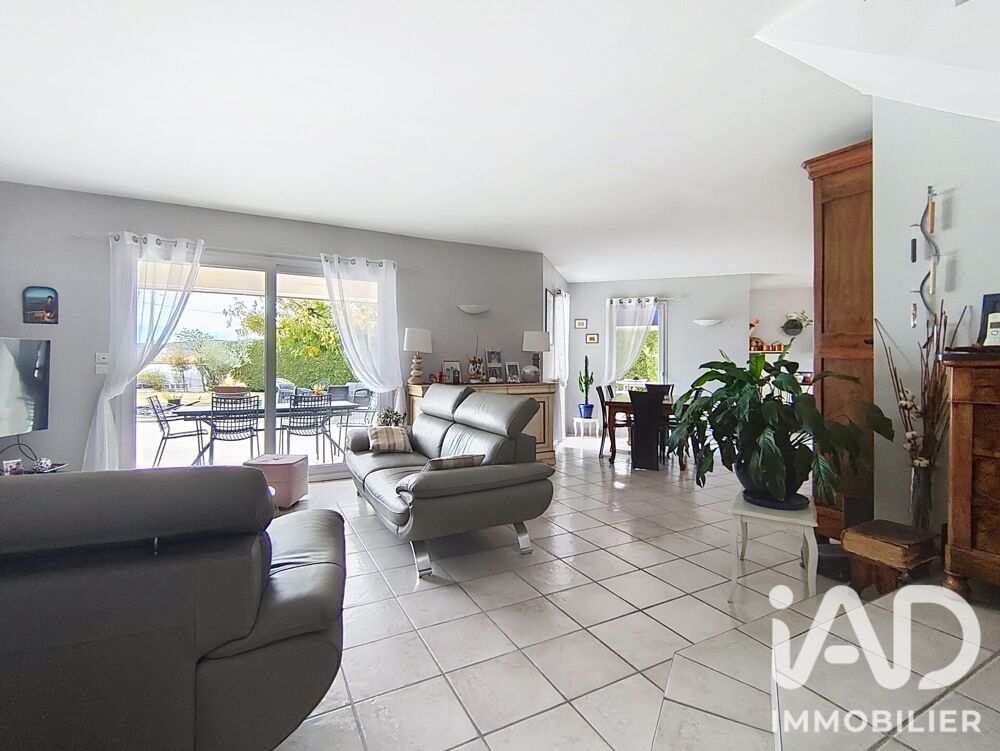 Vente Maison Vente Maison d'architecte 5 pièces Saint-martin-la-plaine