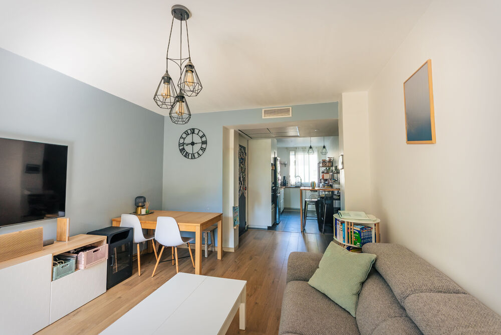 Vente Appartement BALCON PLEIN SUD - SANS VIS-À-VIS -PLACE SAINT-EUGÈNE T3 - 62m2 Marseille 7