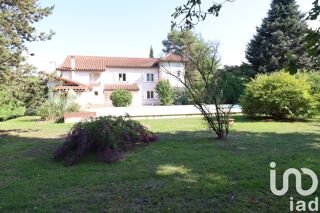 Maison � vendre 6 pi�ces 242 m�