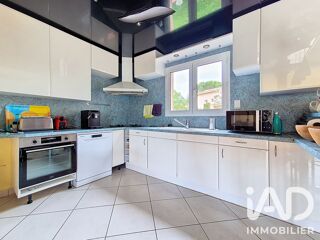  Maison à vendre 6 pièces 196 m²