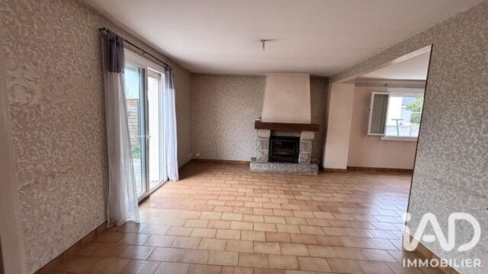Vente Maison Vente Maison/villa 8 pièces Plonévez-du-faou