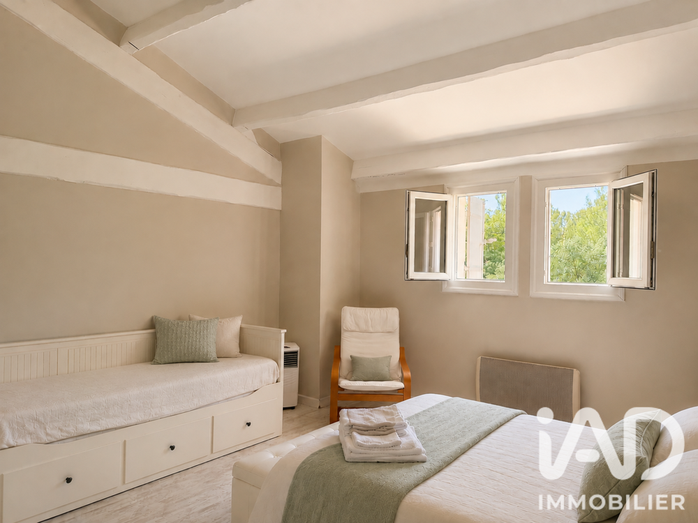 à vendre  Maison Villes-sur-Auzon (84570)