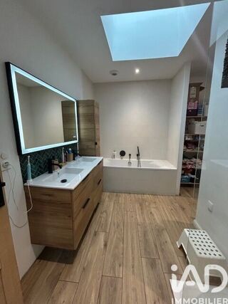  Immeuble à vendre 620 m²