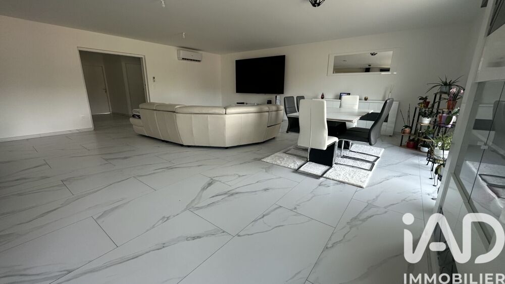 Vente Maison Vente Maison traditionnelle 8 pièces Chenou