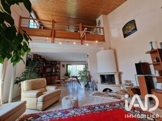  Maison à vendre 10 pièces 242 m²