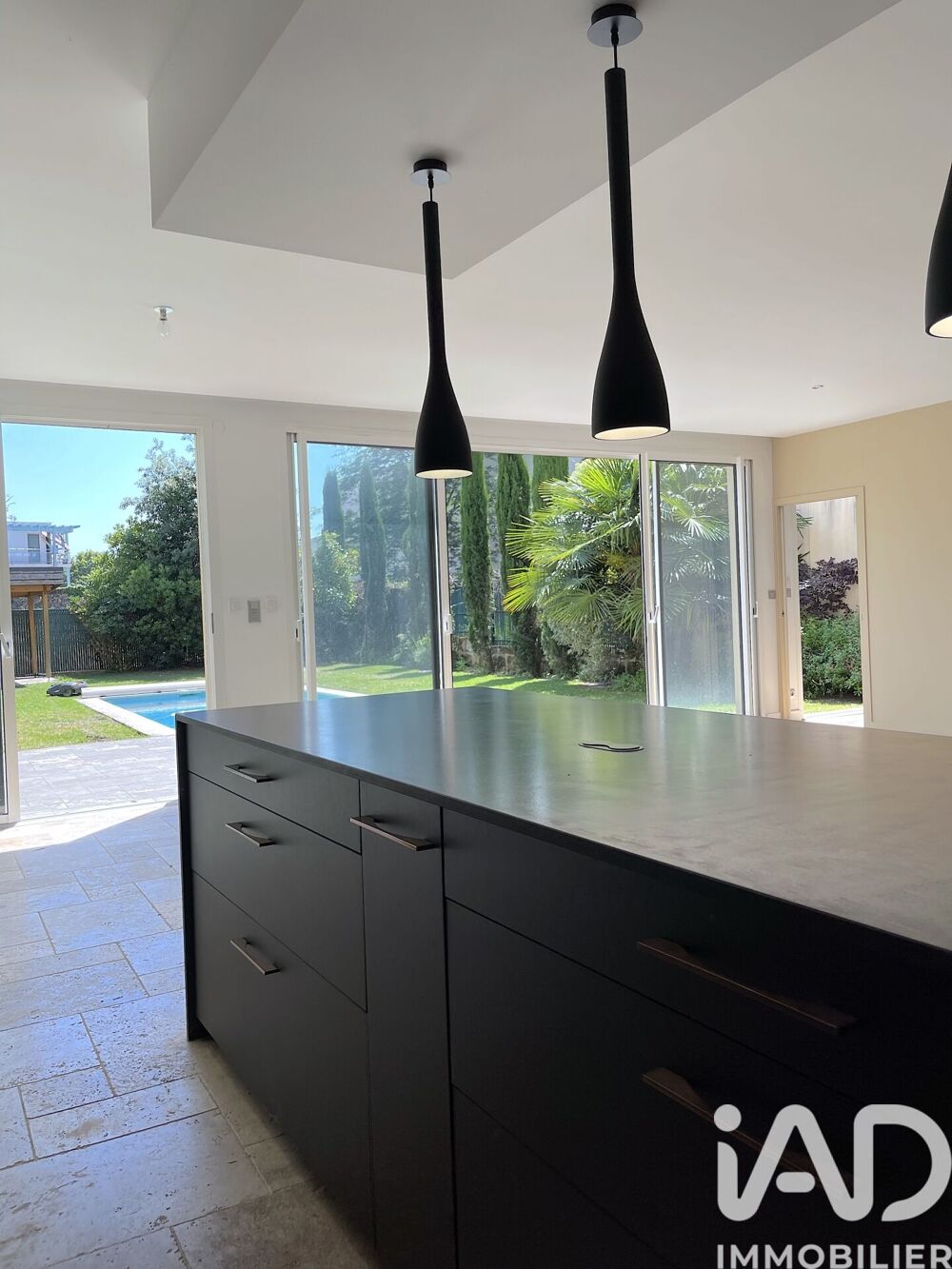 à vendre  Appartement Bordeaux (33800)