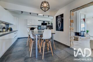  Maison à vendre 10 pièces 366 m²