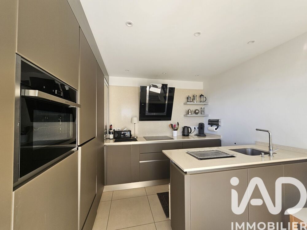 à vendre  Appartement Saint-Laurent-du-Var (06700)